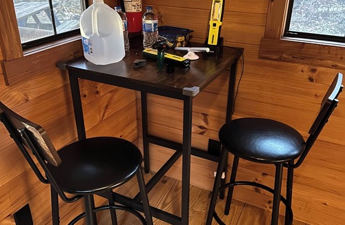 Big Rapids Cabin | Log Cabin Sleeps four