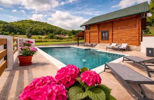 Gospic Villa | Log Cabin Valley - Private Villa with Pool