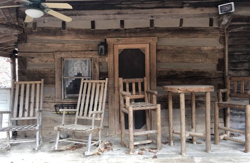 Irvine House | log cabin with all the modern luxuries