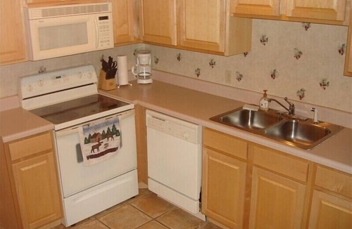 Pigeon Forge Cabin | Log cabin with full resort amenities half-mile from the Parkway