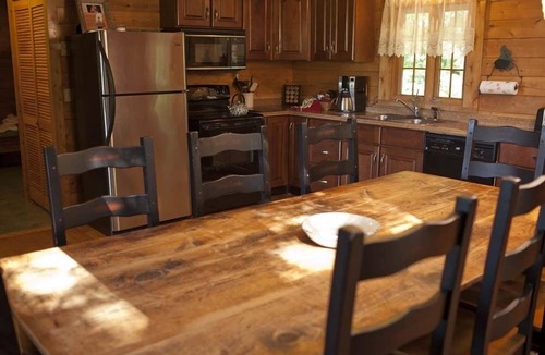 North Ferrisburgh Cabin | Log Cabin with Mountain Views, Hot Tub & Free Firewood, Near Lake Champlain