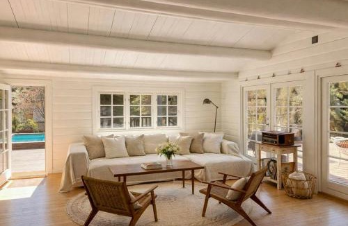 Vejby House | Log Cabin With Pool Near Tisvilde