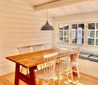 Vejby House | Log Cabin With Pool Near Tisvilde