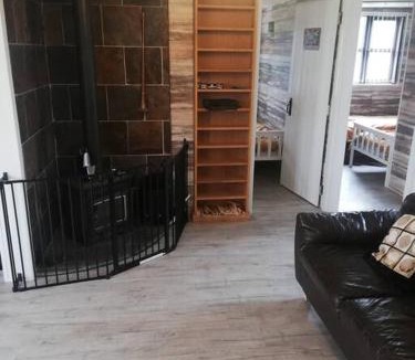 Haxey Other | Log cabin with secure garden