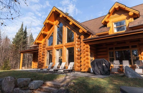 Fiddler Lake Resort Ski Chalet | Log Cottage with Pool, Hot Tub & Game Room