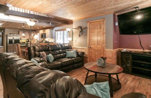 Ardenvoir House | Log Hauler Haus