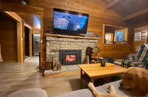 White Mountains Cabin | Log Home 4b/2b Amazing Mountain Views - Hike & Ski