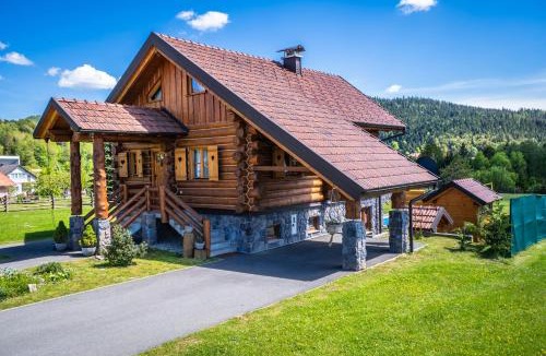 Ravna Gora Villa | Log home Mountain Mama