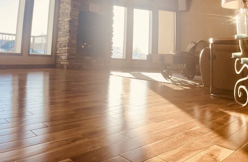 Grayson House | Log Home W/King Bed Lakeview at Round Lake Sk