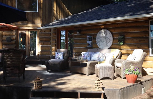 Thurston House | Log Home With A View