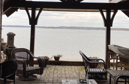 Vinita House | Log House - Beautiful View of Grand Lake of The Cherokees!