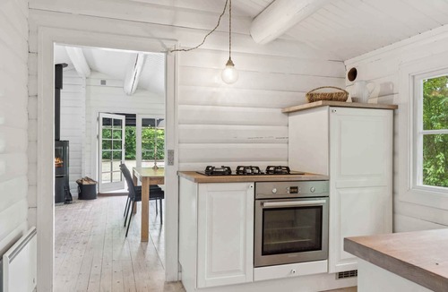 Dronningmolle House | Log house in Dronningmølle 150 m to the beach