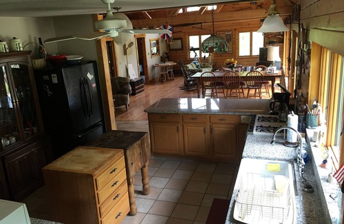 Tunkhannock House | Log House on water, family get-a-way in mountains w/pond, fishing & Swimming