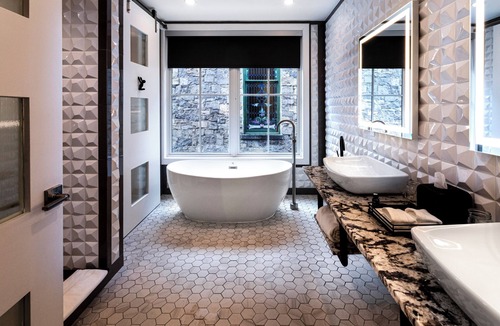 New Hope Hotel | Logan Inn