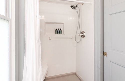 Fulton Bed & Breakfast | Loganberry Inn