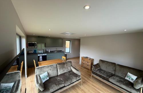 Bilston House | Loganlea Lodge