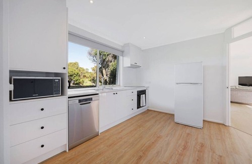 Warrnambool Apartment | Logans Beach Apartments - Elements