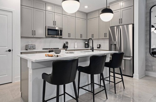 Florida Center House | Logan’s Lagoon | Water lover's oasis w/pool, island theme BR - near waterparks