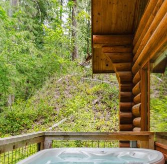 Enumclaw Hotel | LOGE Alta Crystal