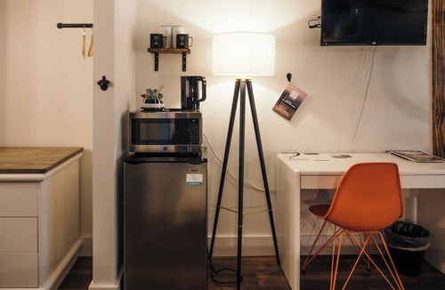 Century West Hotel | LOGE Bend