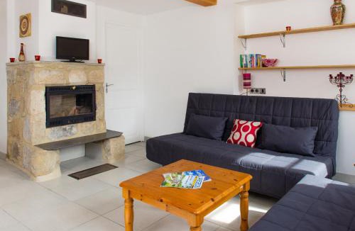 Moulis House | Loge du Chateau de Pouech