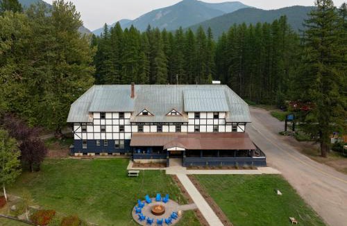 Essex Resort | LOGE Glacier