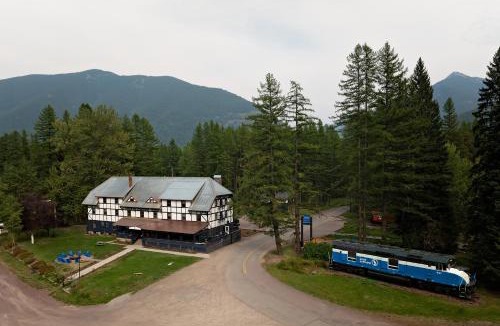 Essex Resort | LOGE Glacier