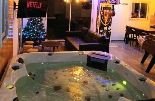 Soulosse-sous-Saint-Elophe House | Logement insolite avec Jeux et Jacuzzi
