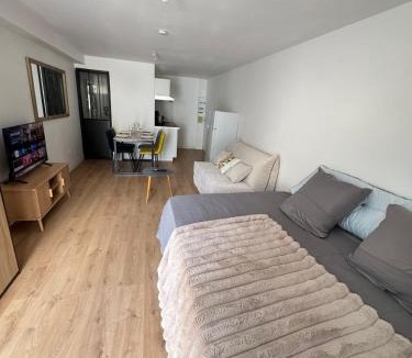 Poitiers Apartment | logement 5 parking gratuit
