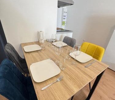 Poitiers Apartment | logement 5 parking gratuit