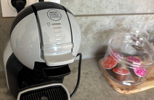 Cornille Apartment | Logement Avec Terrain Privé