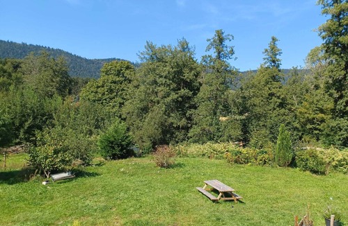 Moussey Cottage | Logement Cadre Apaisant à Moussey Dans un Écrin de Verdure