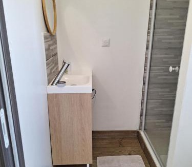 Vieux-Manoir House | logement calme, 5 minutes de l'autoroute