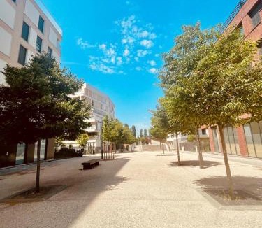 Noisy-le-Sec Apartment | Logement chaleureux aux portes de Paris
