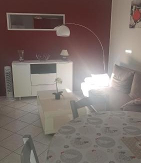 Ozillac House | Logement chaleureux