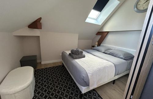 Amboise Apartment | Logement climatisé avec cuisine équipée