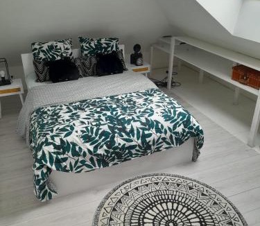 Saint-Marcel Apartment | Logement convivial, charmant et spacieux