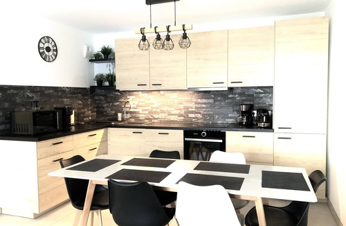 Aix-en-Provence Apartment | Logement Cosy Avec Parking