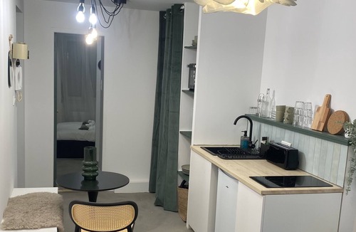 Le Busca Apartment | Logement de Charme - Hyper Centre Toulouse - Metro - Tram