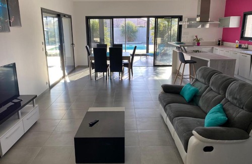 Cornebarrieu House | Logement de standing proche de la clinique au calme