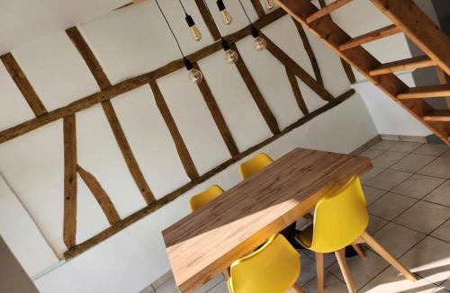 Saint-Michel-sous-Bois Apartment | Logement entier dans propriété