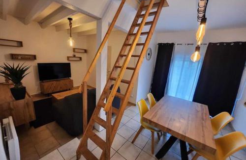 Saint-Michel-sous-Bois Apartment | Logement entier dans propriété