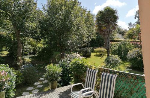 Greville-Hague Apartment | logement en campagne