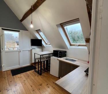 Ambrines Apartment | Logement entier avec accès privé