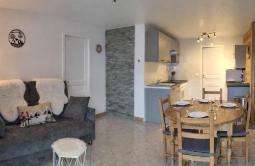 Thones Apartment | logement entre lac et montagnes
