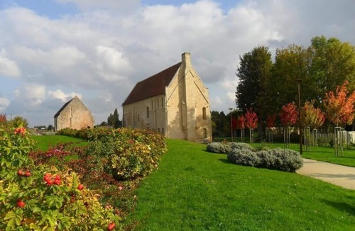 Douvres-la-Delivrande Ski Chalet | Logement Insolite Proche de la mer
