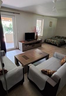 Sainte-Gemme-Martaillac House | Logement entier chez Hélène
