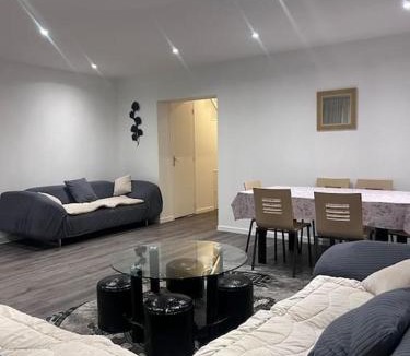 Friville-Escarbotin Apartment | Logement Friville