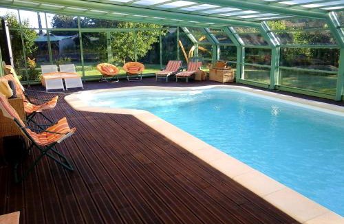 Coulaines House | Logement indépendant avec piscine couverte