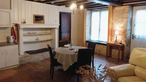 Bernay-en-Champagne Apartment | Logement indépendant, confort, adapté pro et tourisme